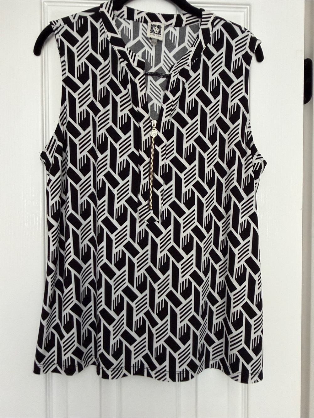 VGU Anne Klein Sleeveless Quarter-Zip Top size Large